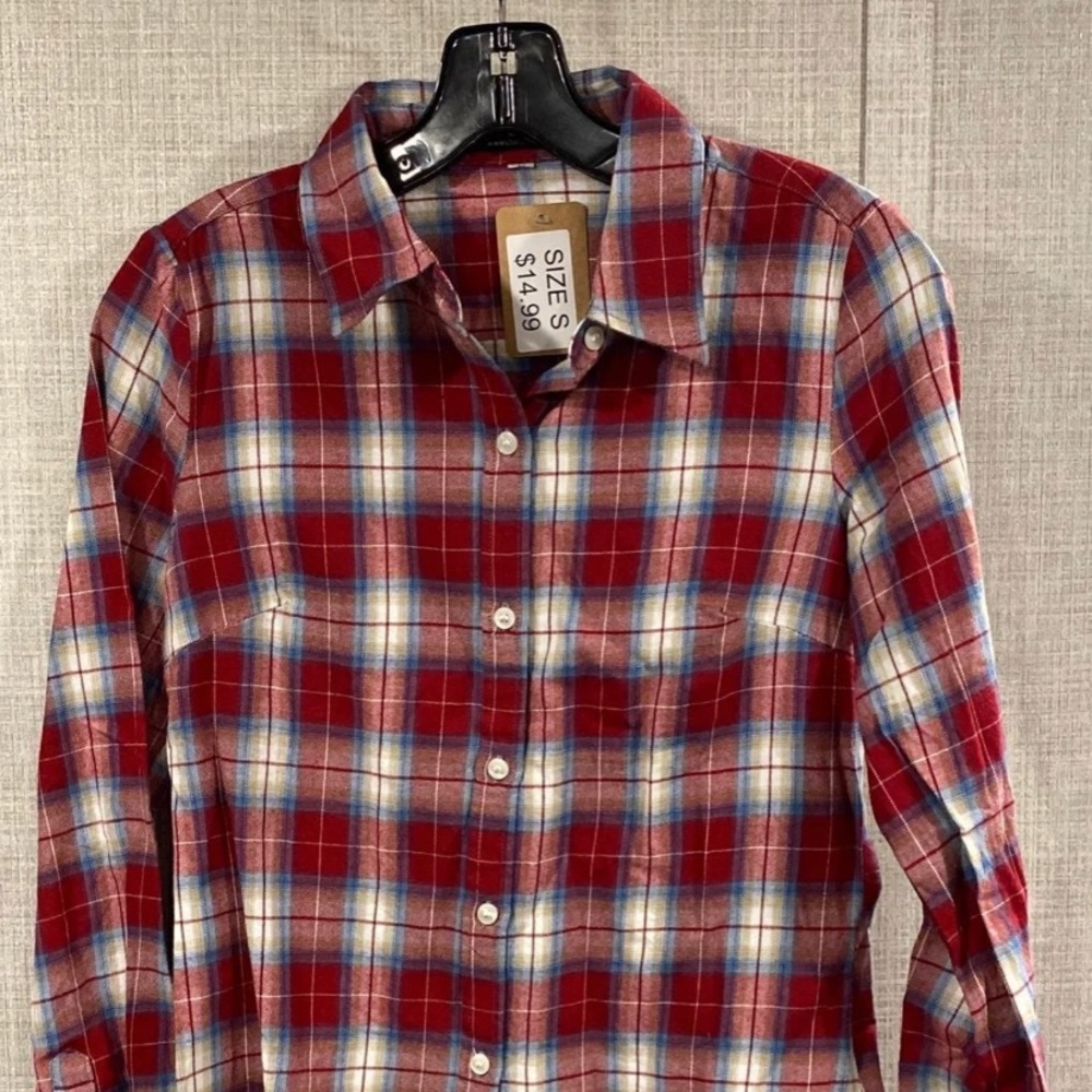 NWT Flannel Shirt Small Button Up Red